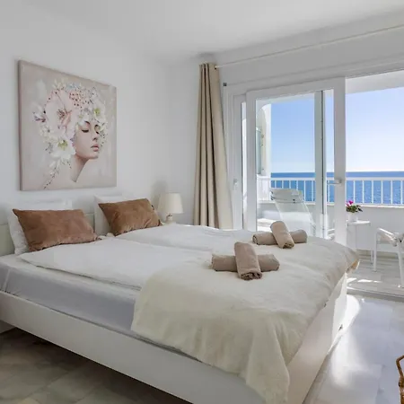 Oceanfront Apartment Mijas